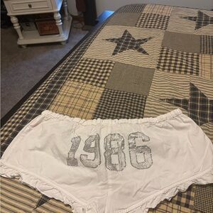 Victoria's Secret  Pink line shorts White Sleep Shorts with Gray Print rare hard